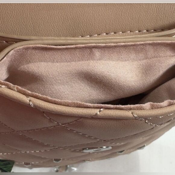 COPY - NWT -Studio Barkley Mischa Vegan Leather Phone Case Diamond Quilting Pink - Picture 3 of 8